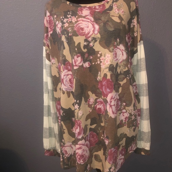 HoneyMe Curvy NWOT Pattern mix XL long-sleeve top - Picture 2 of 6